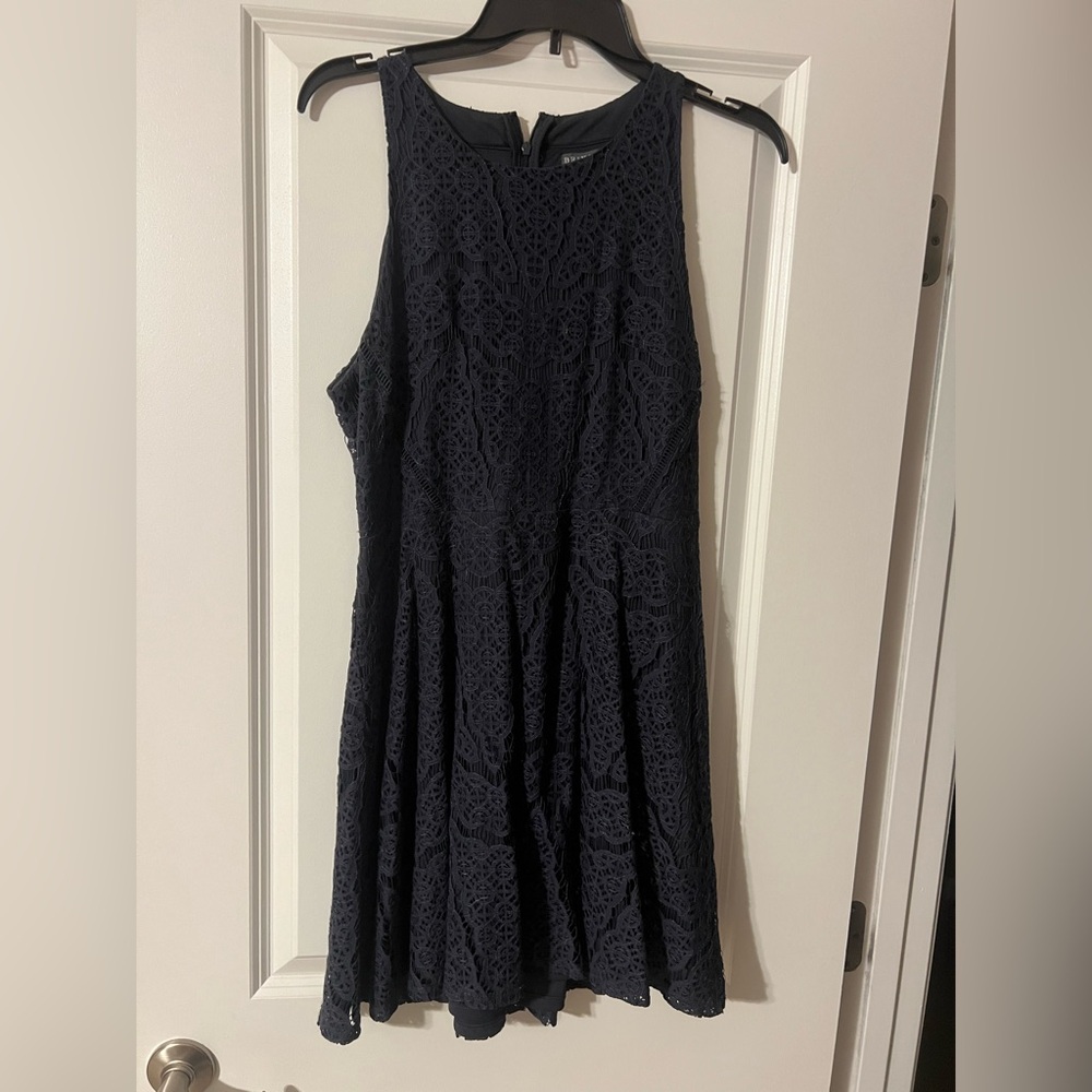 Navy Lace Sleeveless Dress